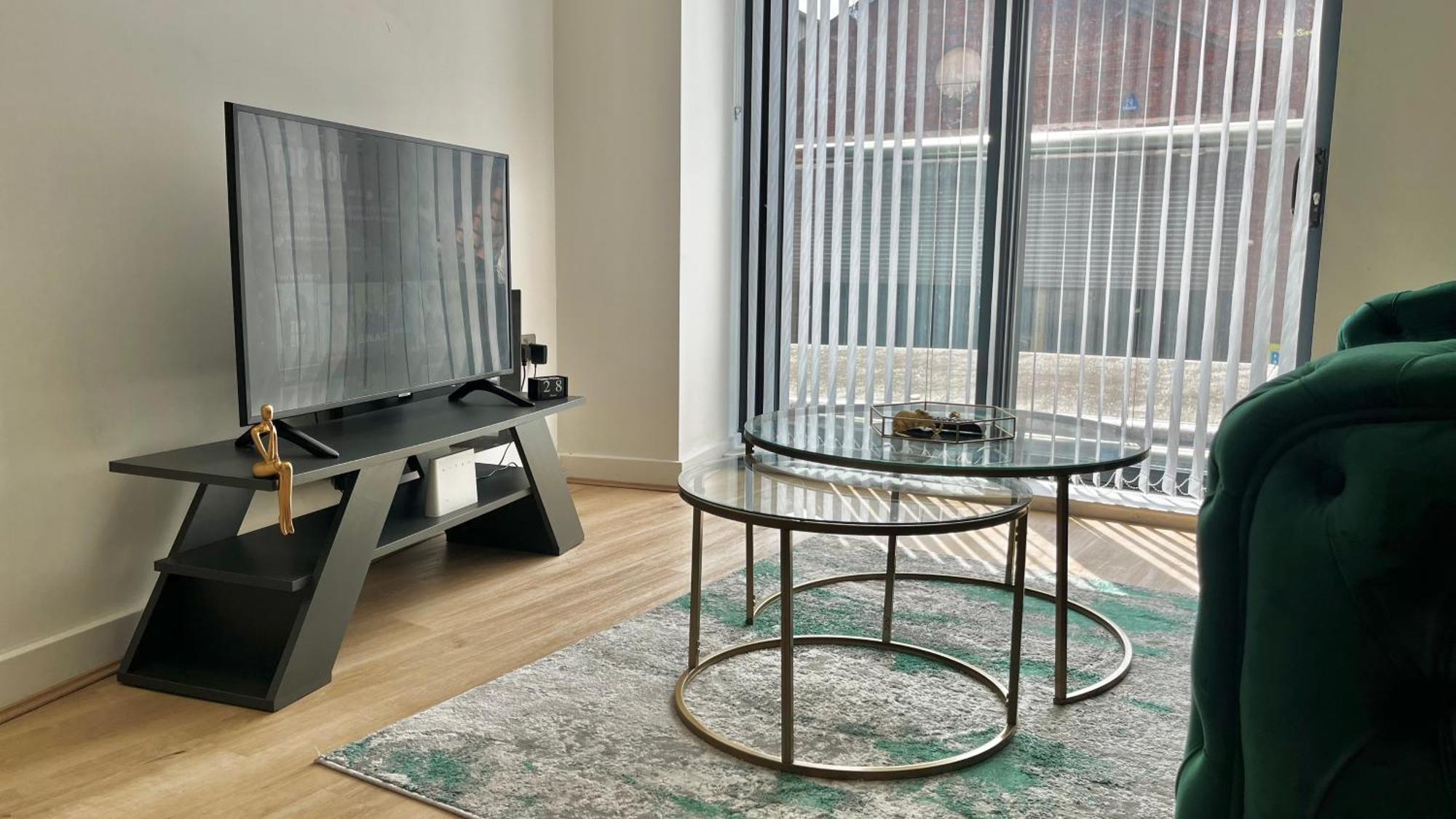 2 Bedroom Modern City Centre Apartment - With Balcony Бірмінгем Екстер'єр фото